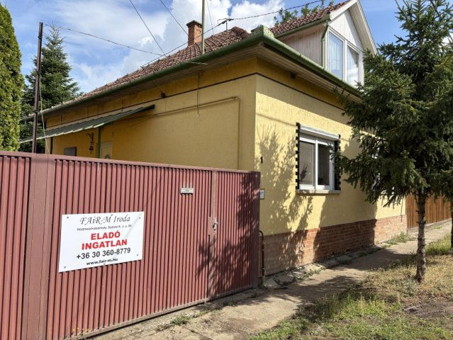 Eladó családi ház, Mindszenten 26.5 M Ft, 4 szobás