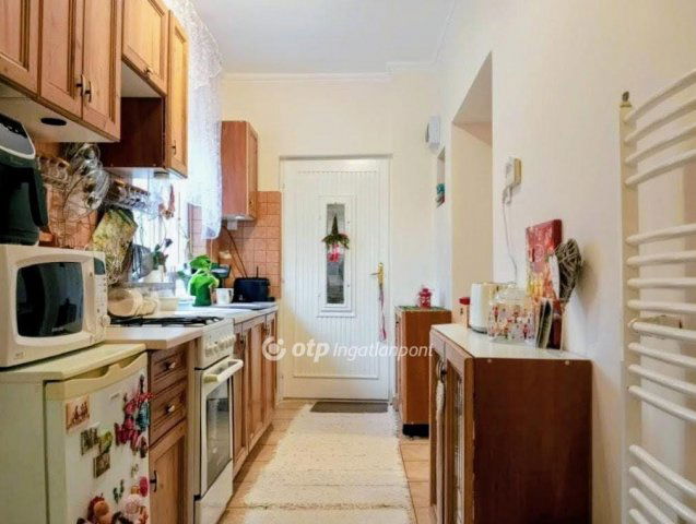 Eladó családi ház, Bátorban 37.9 M Ft, 2 szobás