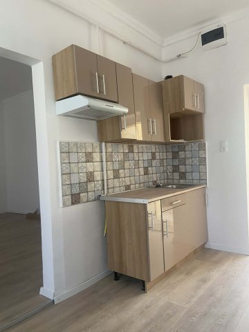 Eladó téglalakás, Szegeden 35.7 M Ft, 1 szobás