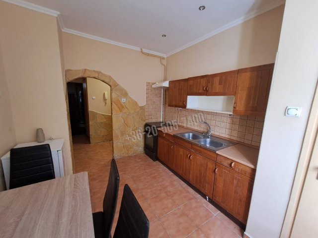 Kiadó téglalakás, albérlet, Tiszaújvárosban, Árkád soron