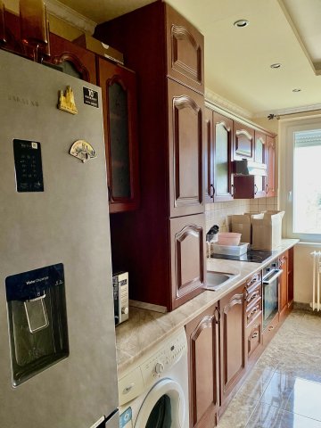 Kiadó téglalakás, albérlet, Szolnokon 140 E Ft / hó, 2+1 szobás