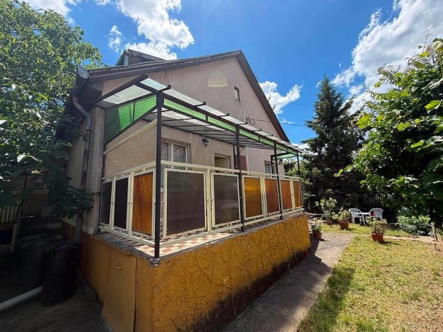 Eladó ikerház, Budapesten, XVII. kerületben 95 M Ft, 3+3 szobás