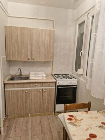 Kiadó panellakás, albérlet, Debrecenben 200 E Ft / hó, 2 szobás