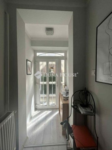 Eladó családi ház, Vecsésen 109 M Ft, 3 szobás