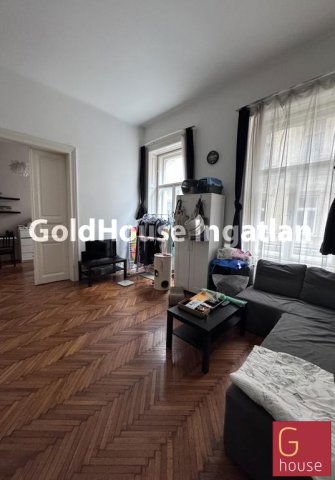 Eladó téglalakás, Budapesten, VII. kerületben, Rákóczi úton