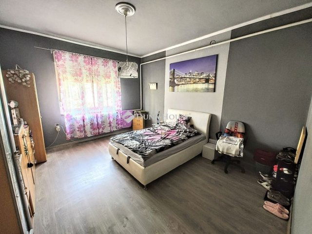 Eladó mezogazdasagi ingatlan, Szatymazon 70.1 M Ft, 4 szobás