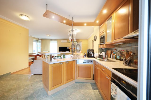 Eladó téglalakás, Budapesten, XIV. kerületben 138.9 M Ft