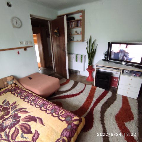 Eladó családi ház, Székesfehérvárott 24 M Ft, 2 szobás