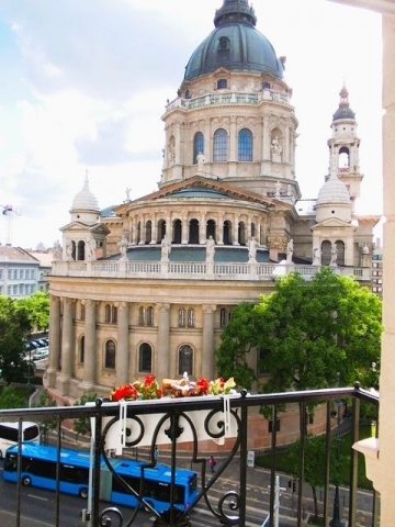 Kiadó téglalakás, albérlet, VI. kerületben, Révay közben