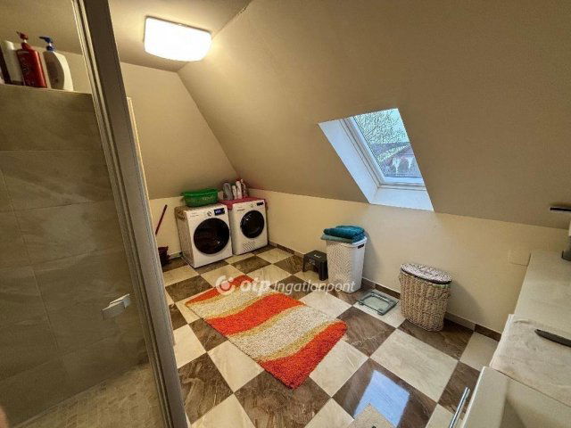 Eladó családi ház, Nyíregyházán 126.6 M Ft, 5 szobás