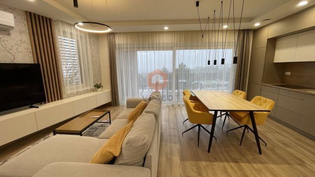 Kiadó téglalakás, albérlet, Pécsett, Sáfrány utcában