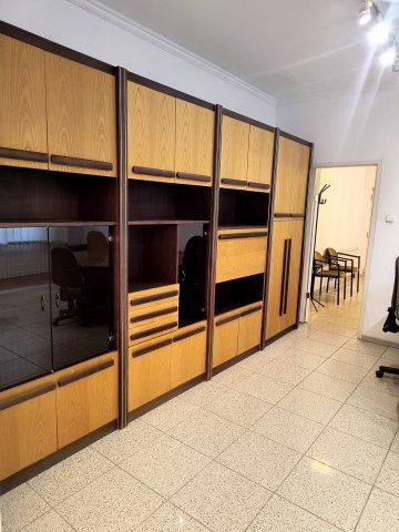 Kiadó iroda, Nyíregyházán 150 E Ft / hó, 3 szobás