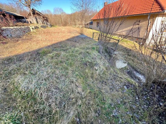 Eladó telek, Bakonycsernyén 3.9 M Ft / költözzbe.hu