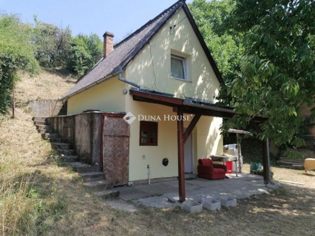 Eladó családi ház, Kökényen 21.5 M Ft, 2 szobás