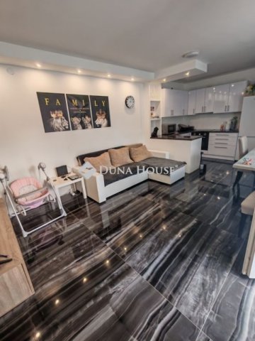 Eladó családi ház, Pilisen 24.199 M Ft, 3 szobás