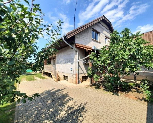 Eladó családi ház, Újhartyánon 94.999 M Ft, 5 szobás