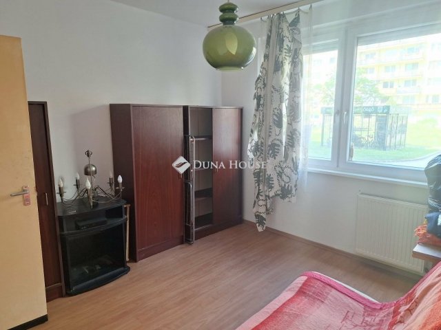 Eladó panellakás, Budapesten, X. kerületben 57.5 M Ft, 2 szobás