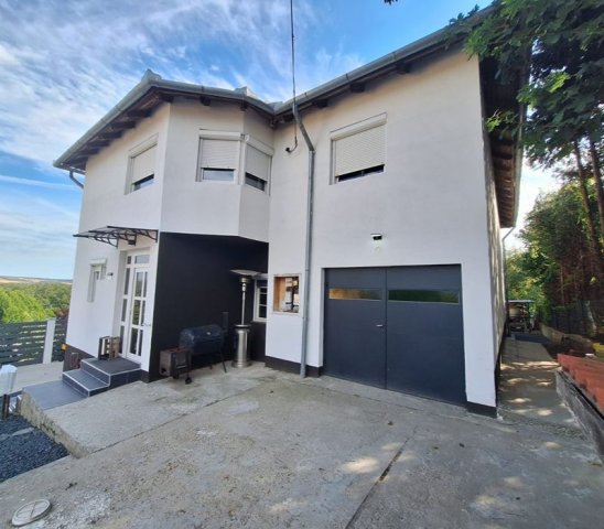 Eladó családi ház, Zalacsányon 99 M Ft, 5 szobás