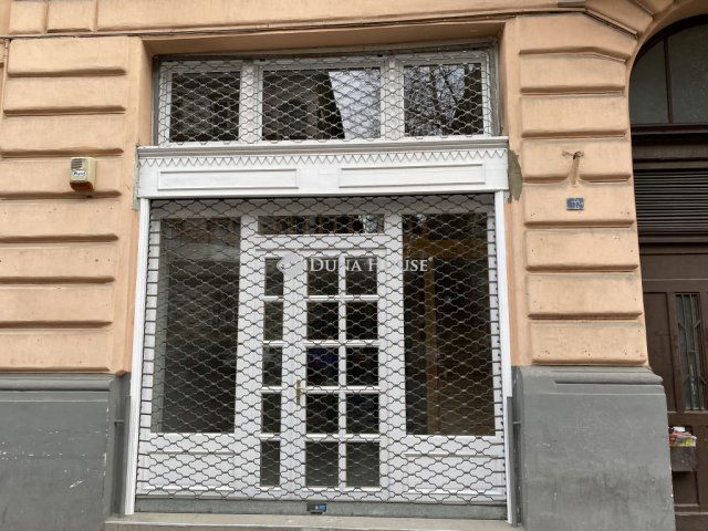 Eladó üzlethelyiség, Budapesten, VII. kerületben 65 M Ft