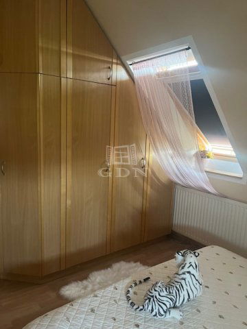 Eladó téglalakás, Keszthelyen 94.99 M Ft, 2+2 szobás