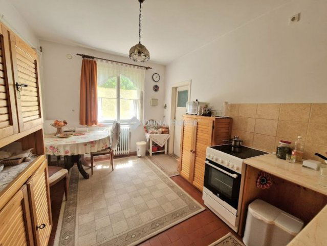 Eladó családi ház, Keszthelyen 65 M Ft, 4 szobás