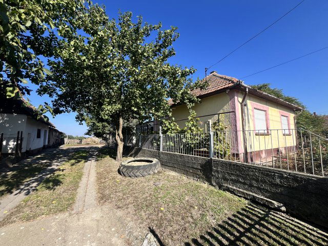 Eladó családi ház, Sarkadon, Rákóczi utcában 8.9 M Ft