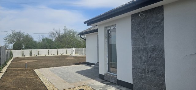 Eladó családi ház, Debrecenben 110 M Ft, 4 szobás