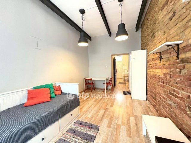 Eladó téglalakás, Budapesten, IX. kerületben 41.9 M Ft, 1 szobás