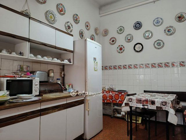 Eladó családi ház, Budapesten, XV. kerületben 99 M Ft, 4 szobás