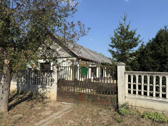 Eladó családi ház, Kókán, Erdősor utcában 29.4 M Ft, 3 szobás