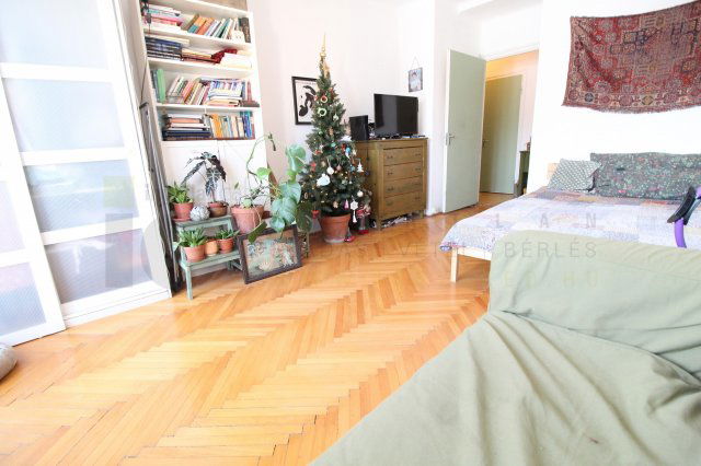 Eladó téglalakás, Szegeden, Dugonics utcában 51.5 M Ft, 2 szobás