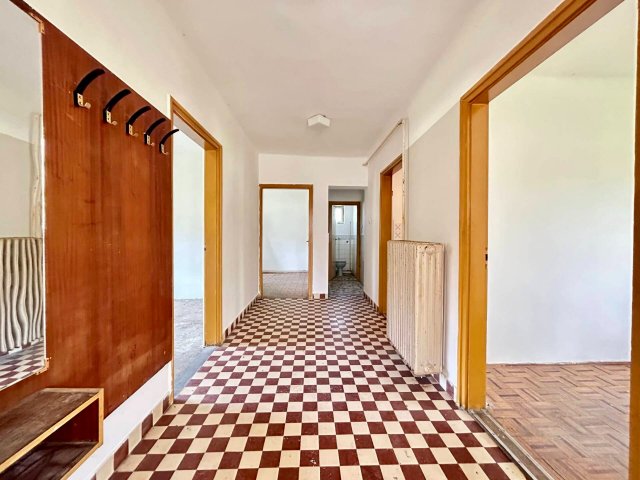 Eladó családi ház, Kerekin 42 M Ft, 3 szobás