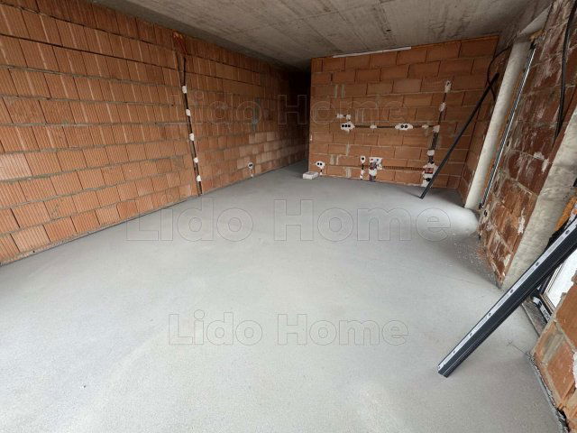 Eladó téglalakás, Balatonlelleén 68.99 M Ft, 6 szobás