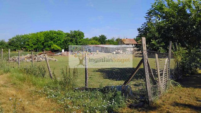 Eladó telek, Makádon 6.9 M Ft / költözzbe.hu