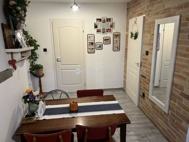 Eladó családi ház, Pusztaszabolcson 65.5 M Ft, 2 szobás