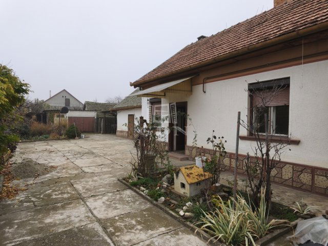 Eladó családi ház, Nagykőrösön 31.5 M Ft, 3 szobás
