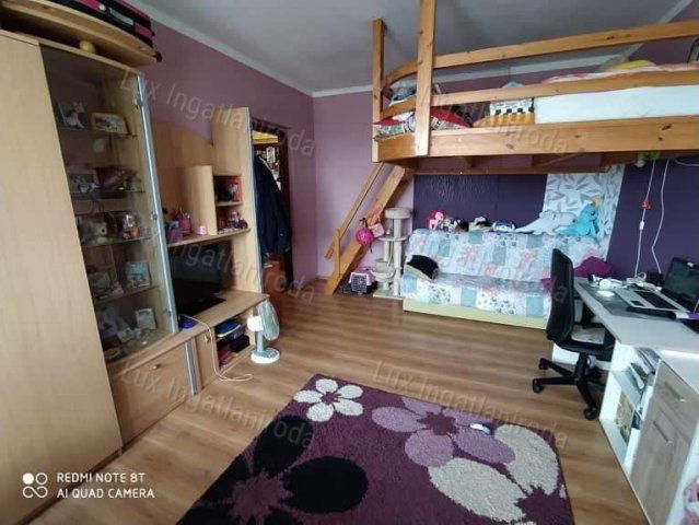 Eladó panellakás, Oroszlányban 25 M Ft, 1+1 szobás