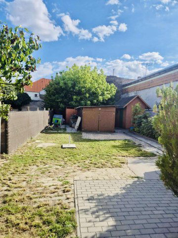 Eladó családi ház, Kecskeméten 42.9 M Ft, 2 szobás