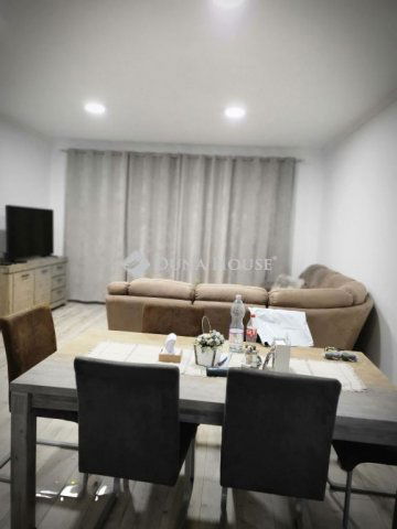 Eladó téglalakás, Cegléden, Csutak Kálmán utcában 77.9 M Ft