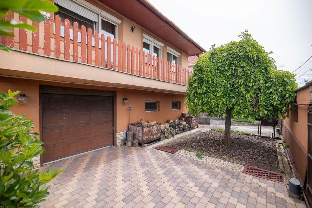 Eladó családi ház, Miskolcon 129.99 M Ft, 6 szobás