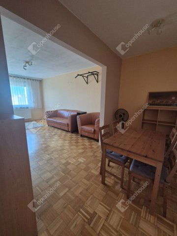 Eladó panellakás, Győrött 52 M Ft, 2 szobás