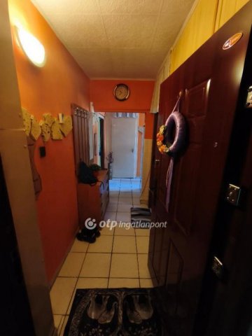 Eladó panellakás, Miskolcon 28.9 M Ft, 2 szobás