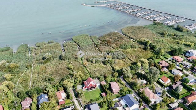 Eladó családi ház, Balatonfenyvesen 430 M Ft, 4 szobás