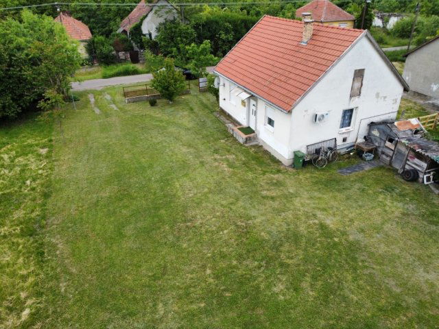 Eladó családi ház, Erdőtelken 12.5 M Ft, 3 szobás