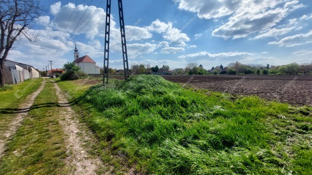Eladó telek, Császáron 1.2 M Ft / költözzbe.hu