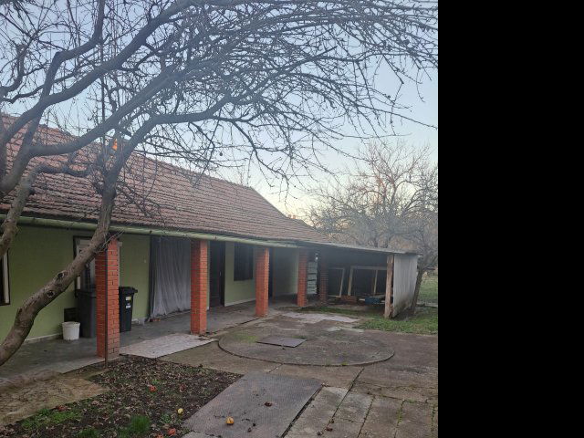 Eladó családi ház, Gyulán 67.9 M Ft, 4+1 szobás