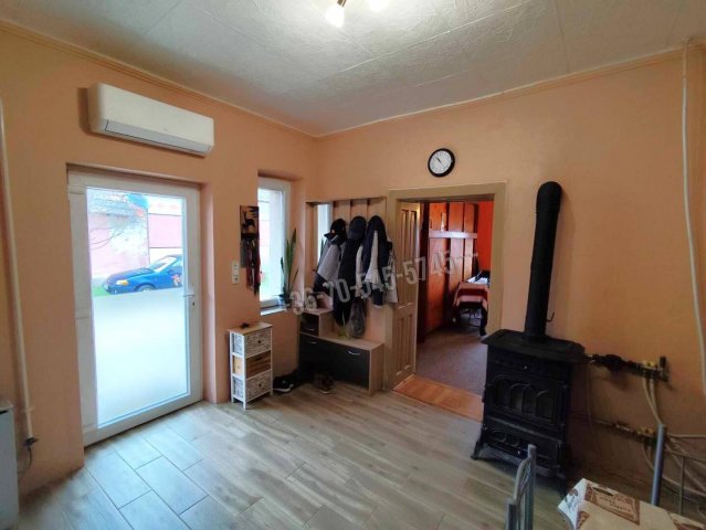 Eladó családi ház, Dabason 34.99 M Ft, 2 szobás