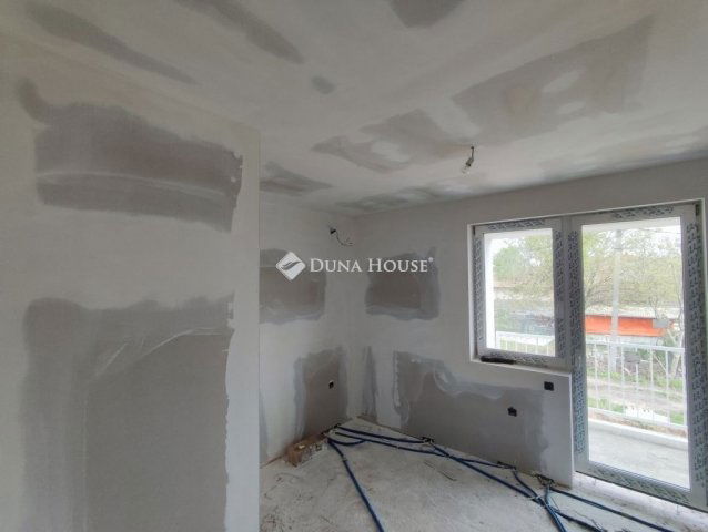 Eladó ikerház, Budapesten, XVIII. kerületben 125 M Ft, 5 szobás