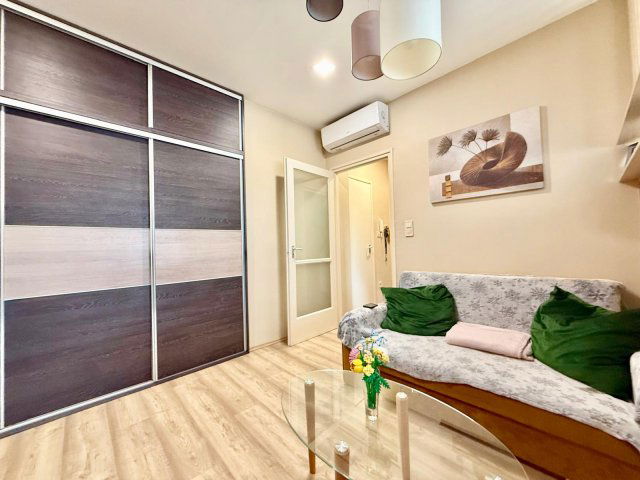 Eladó téglalakás, Sárváron 31.9 M Ft, 1 szobás