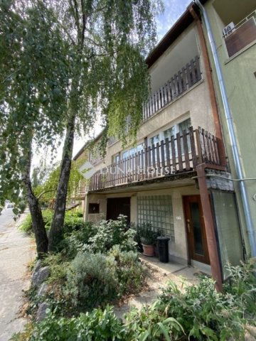 Eladó sorház, Szekszárdon 51 M Ft, 3 szobás